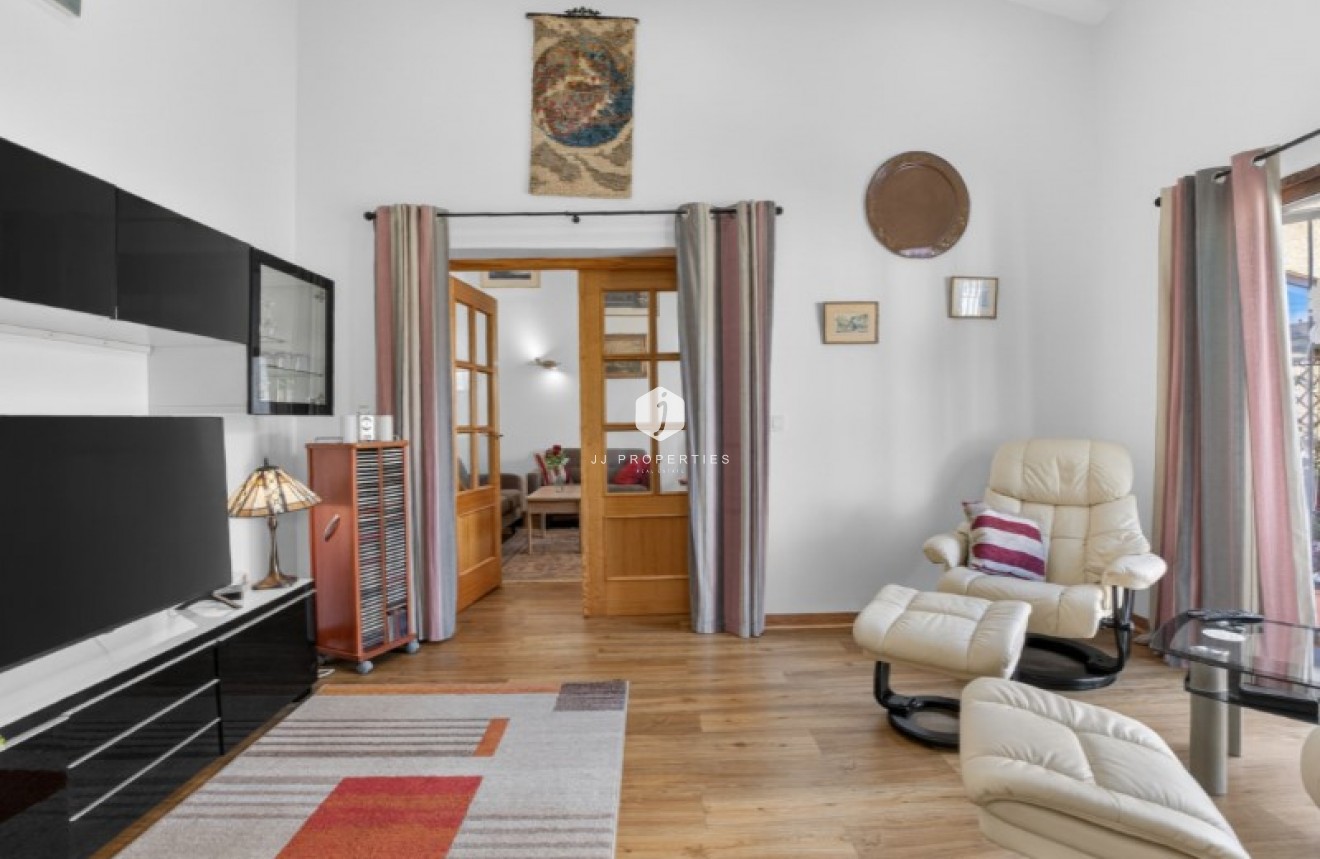Resale - Villa -
Torrevieja - Costa Blanca