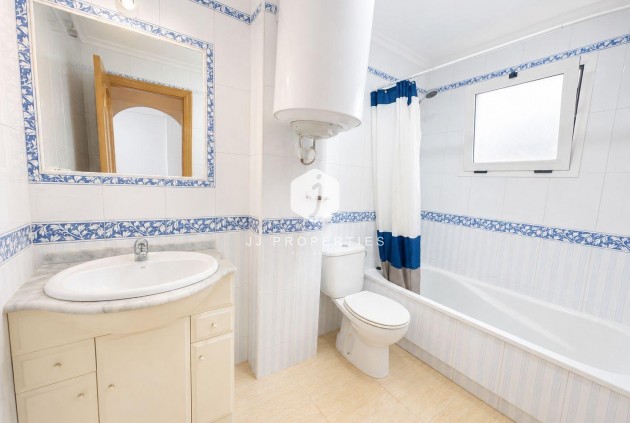 Tweedehands - Appartement / flat -
Torrevieja - Playa del Cura