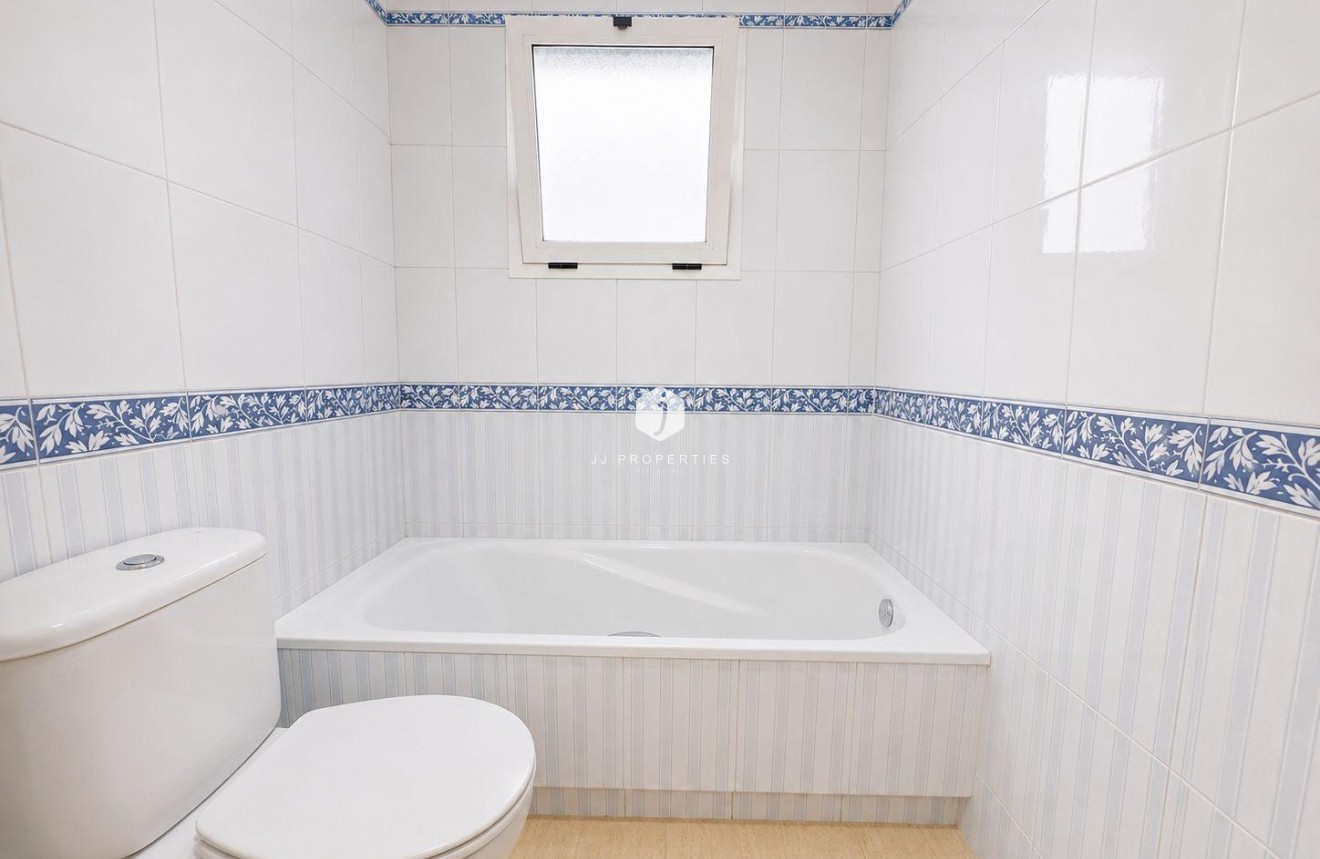 Tweedehands - Appartement / flat -
Torrevieja - Playa del Cura