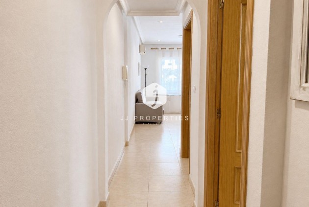 Tweedehands - Appartement / flat -
Torrevieja - Playa del Cura