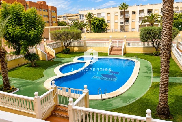 Tweedehands - Appartement / flat -
Torrevieja - Playa del Cura