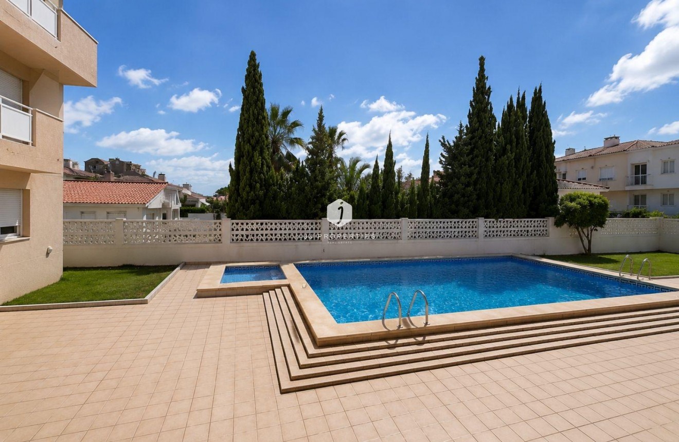 Tweedehands - Appartement / flat -
Torrevieja - Nueva Torrevieja