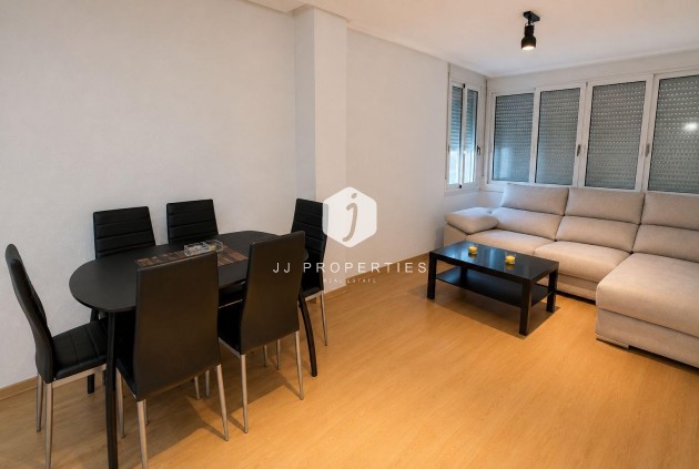 Tweedehands - Appartement / flat -
Torrevieja - Nueva Torrevieja