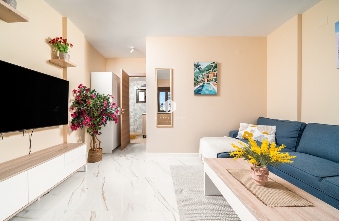 Resale - Apartment / flat -
La Mata - Costa Blanca