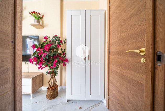 Resale - Apartment / flat -
La Mata - Costa Blanca