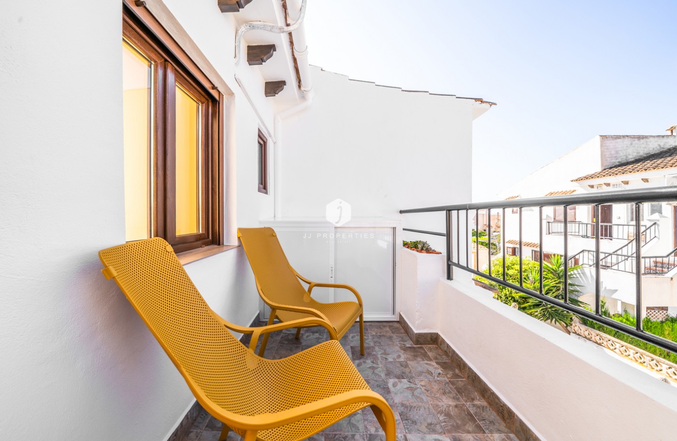 Resale - Apartment / flat -
La Mata - Costa Blanca