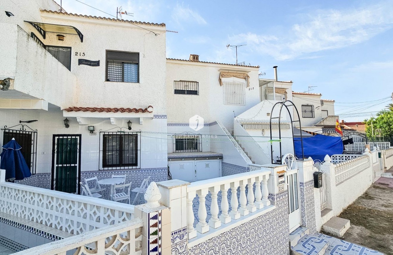 Tweedehands - Bungalow -
Torrevieja - Torretas