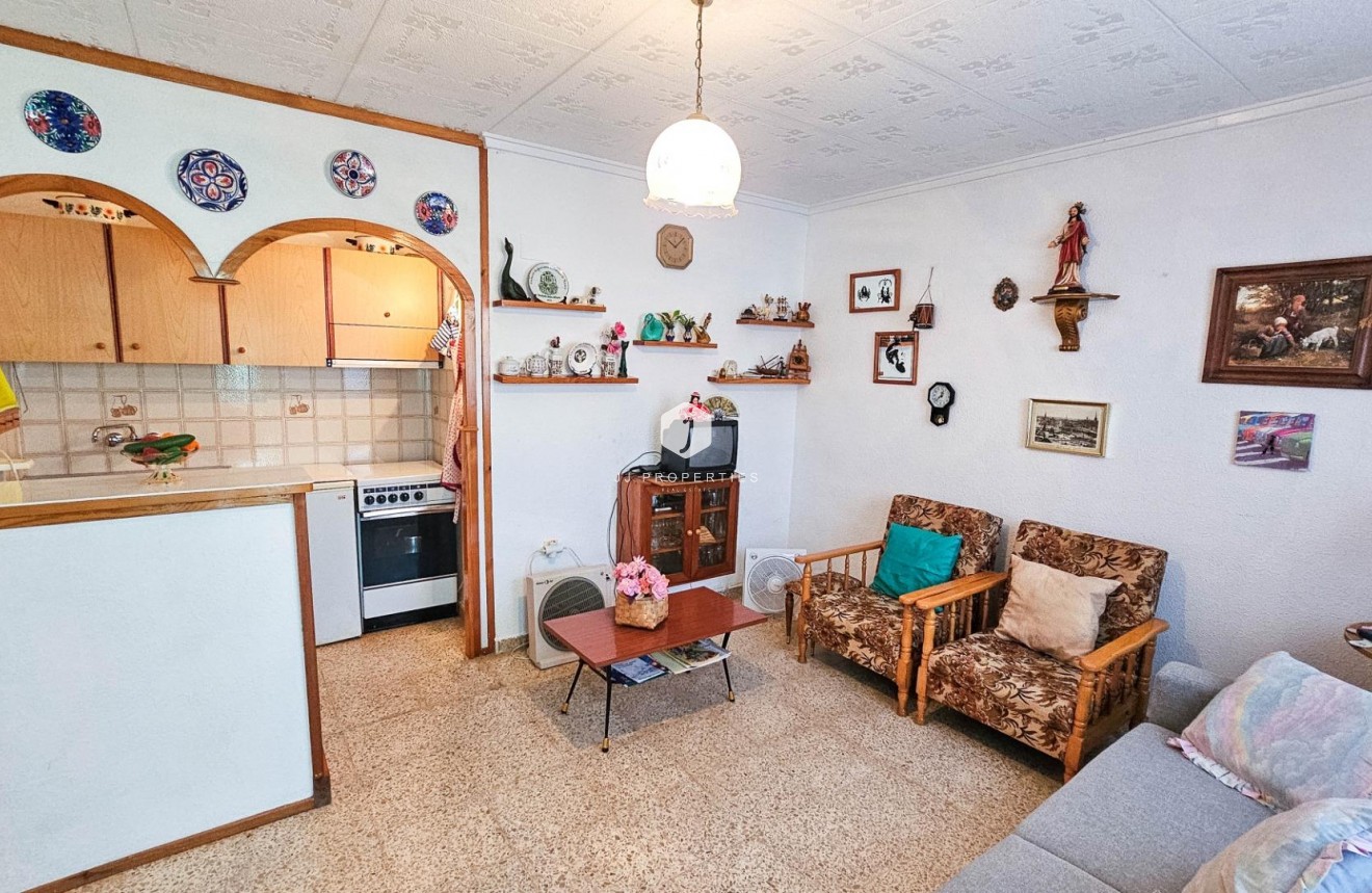 Tweedehands - Bungalow -
Torrevieja - Torretas