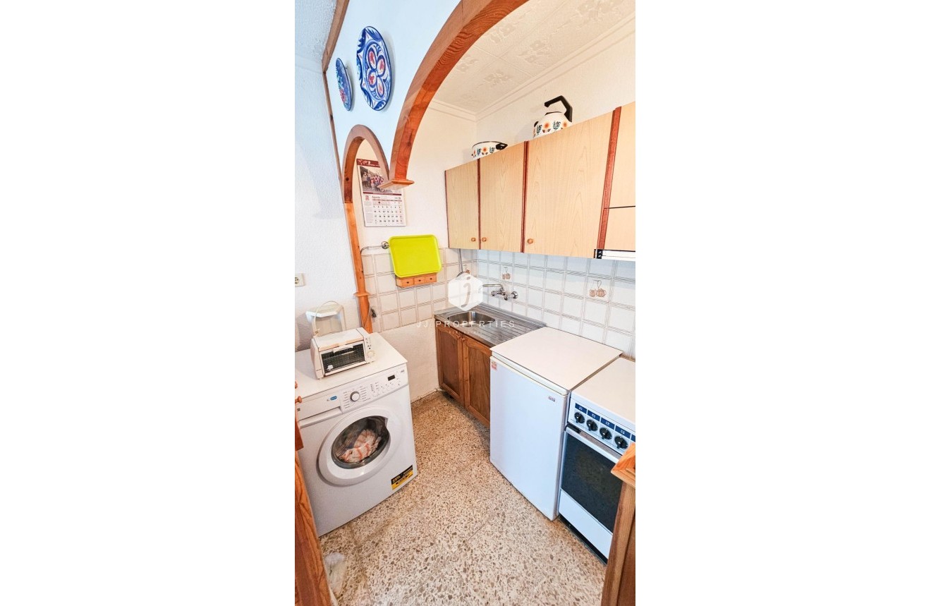 Tweedehands - Bungalow -
Torrevieja - Torretas