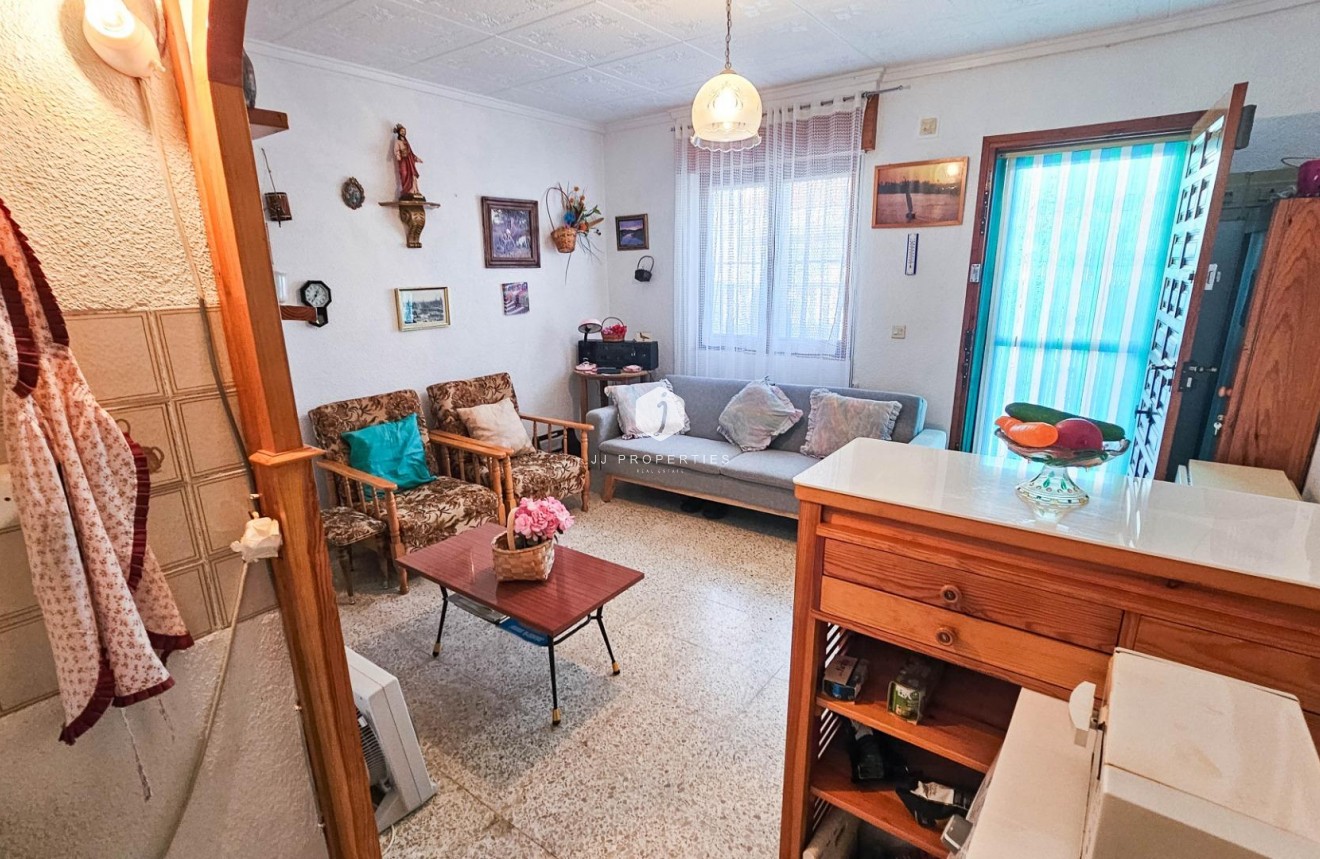 Tweedehands - Bungalow -
Torrevieja - Torretas