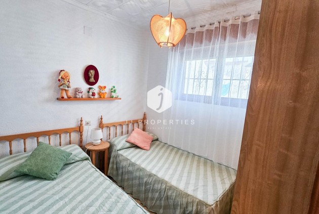 Tweedehands - Bungalow -
Torrevieja - Torretas