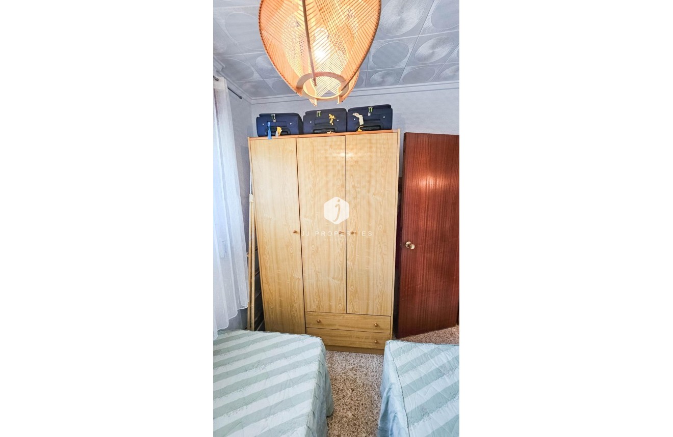 Tweedehands - Bungalow -
Torrevieja - Torretas