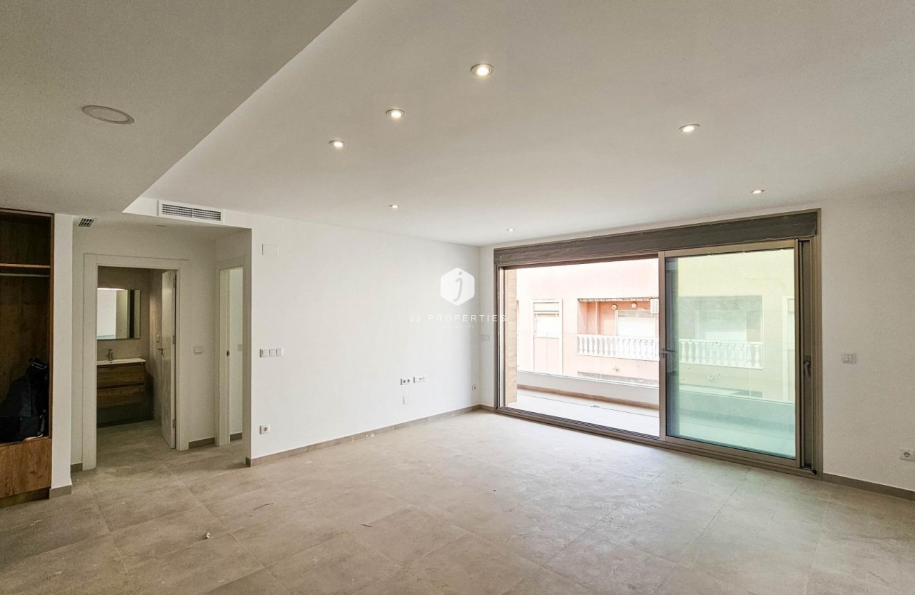 Segunda mano - Apartamento / piso -
Torrevieja - Playa del Cura