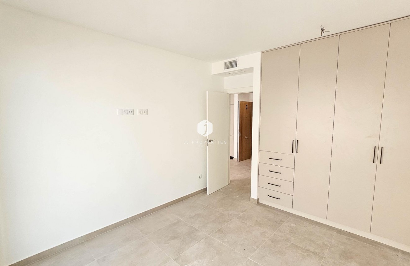 Segunda mano - Apartamento / piso -
Torrevieja - Playa del Cura