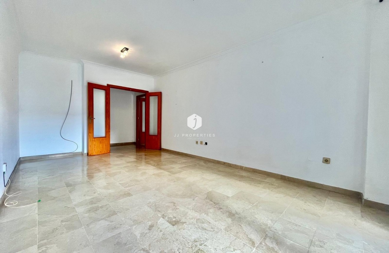 Segunda mano - Apartamento / piso -
Torrevieja