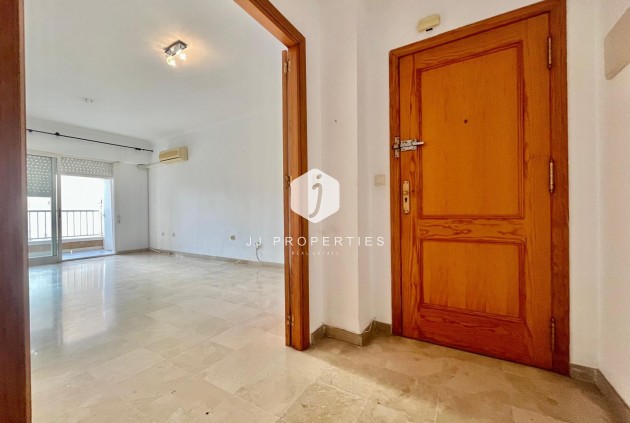 Segunda mano - Apartamento / piso -
Torrevieja