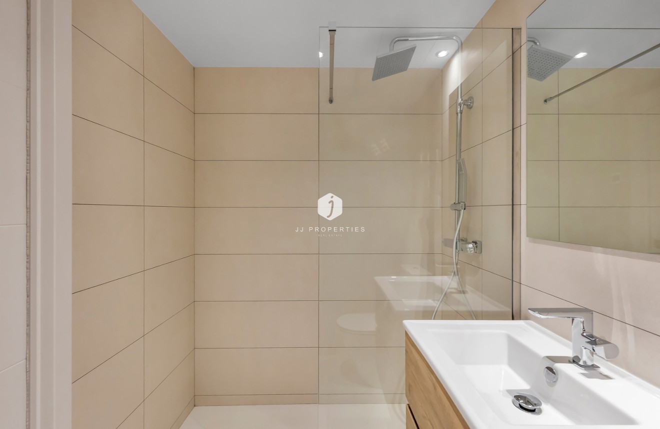 Tweedehands - Appartement / flat -
Torrevieja - Costa Blanca
