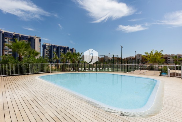 Tweedehands - Appartement / flat -
Torrevieja - Costa Blanca