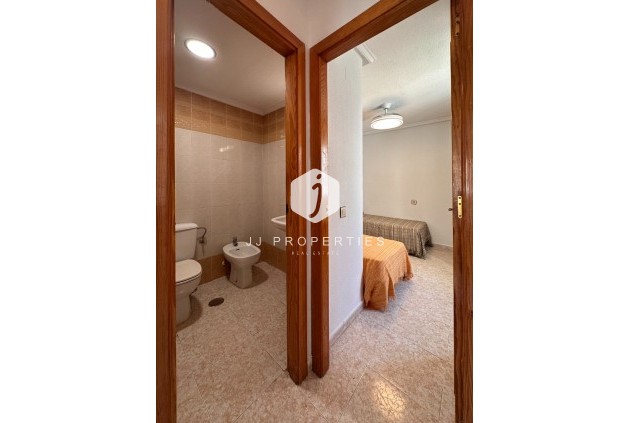 Tweedehands - Bungalow -
Torrevieja - Costa Blanca