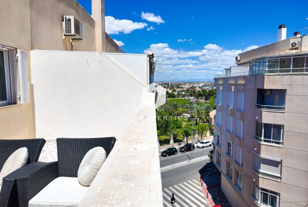 Tweedehands - Appartement / flat -
Torrevieja - Costa Blanca