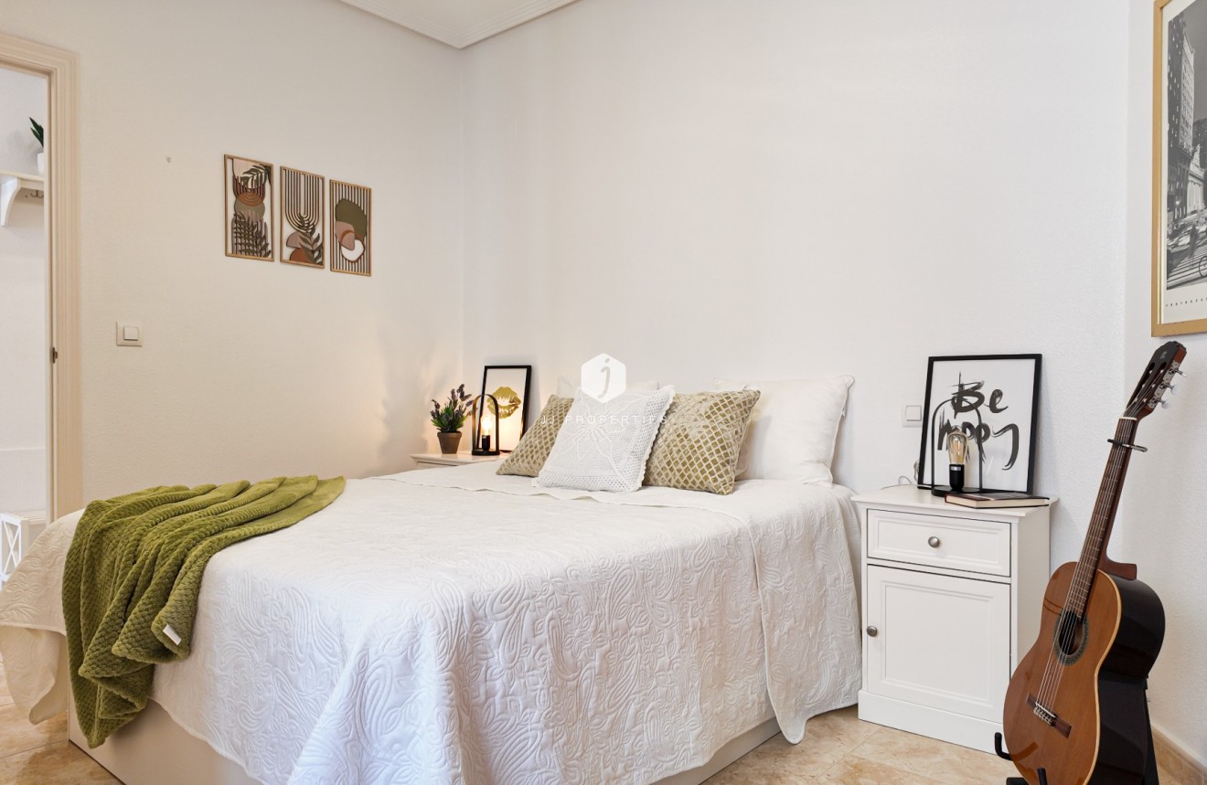 Tweedehands - Appartement / flat -
Torrevieja - Costa Blanca