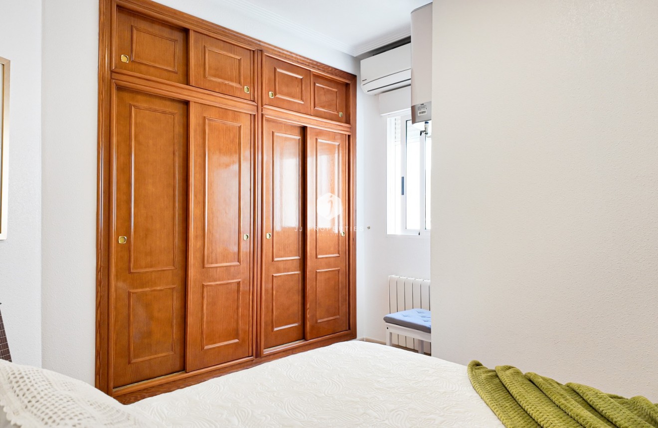 Tweedehands - Appartement / flat -
Torrevieja - Costa Blanca