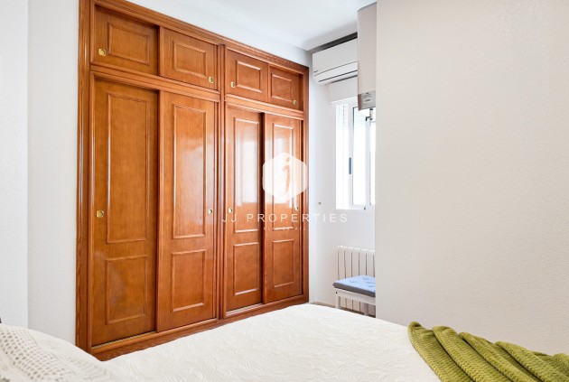 Tweedehands - Appartement / flat -
Torrevieja - Costa Blanca