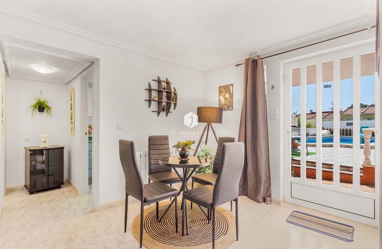 Tweedehands - Villa -
Torrevieja - Los Balcones - Los Altos del Edén