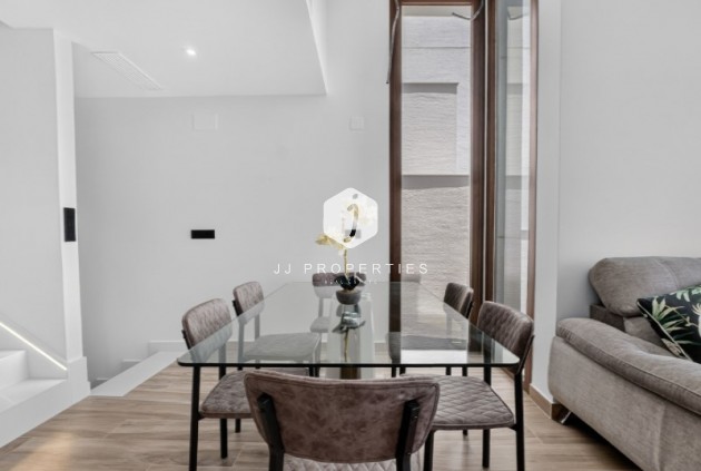 Tweedehands - Villa -
Torrevieja - Costa Blanca