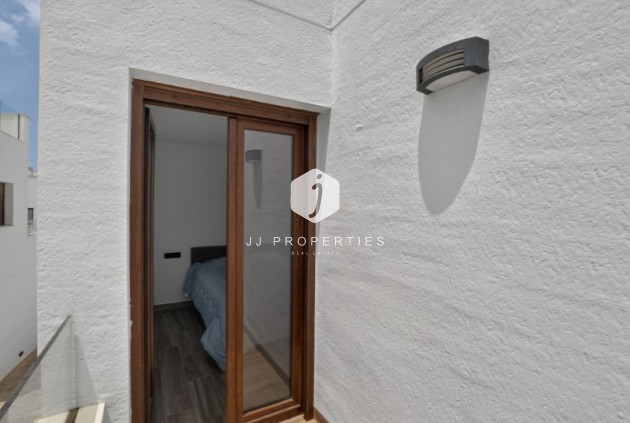 Tweedehands - Villa -
Torrevieja - Costa Blanca