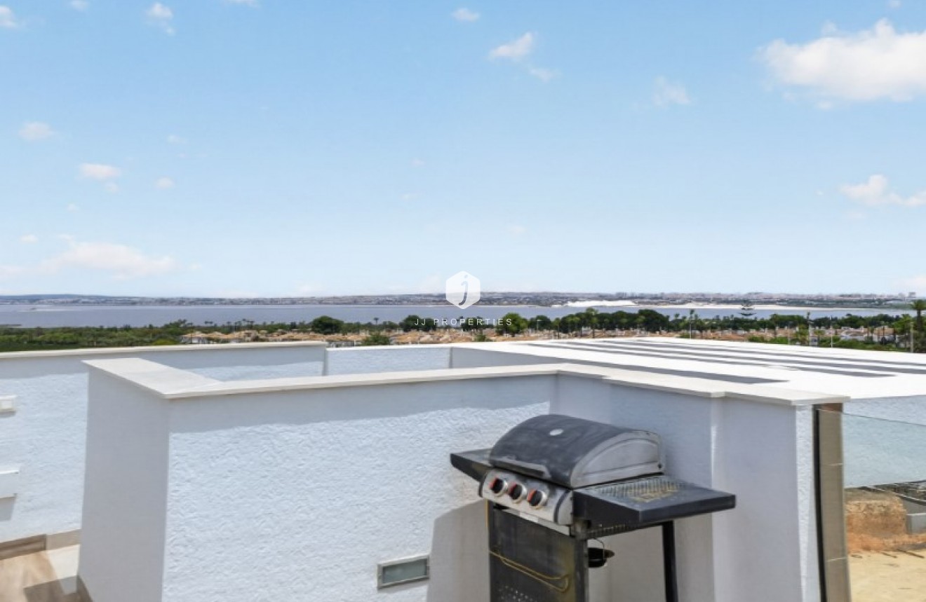 Tweedehands - Villa -
Torrevieja - Costa Blanca