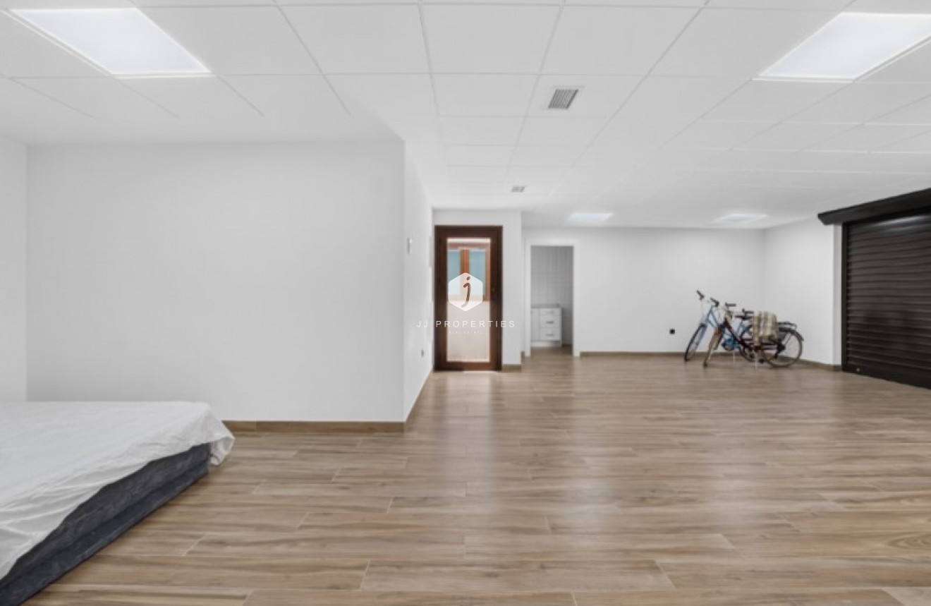Tweedehands - Villa -
Torrevieja - Costa Blanca
