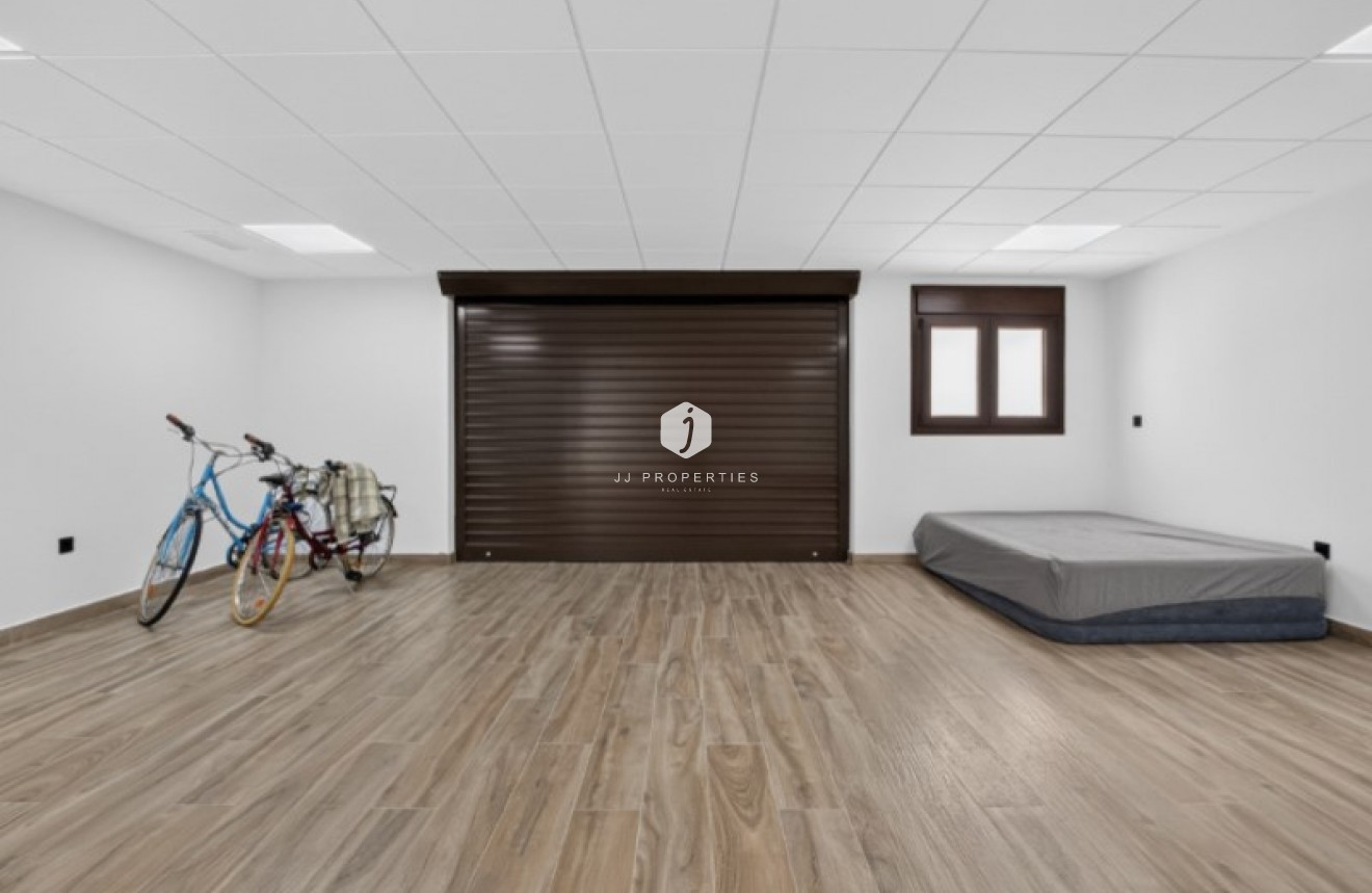 Tweedehands - Villa -
Torrevieja - Costa Blanca