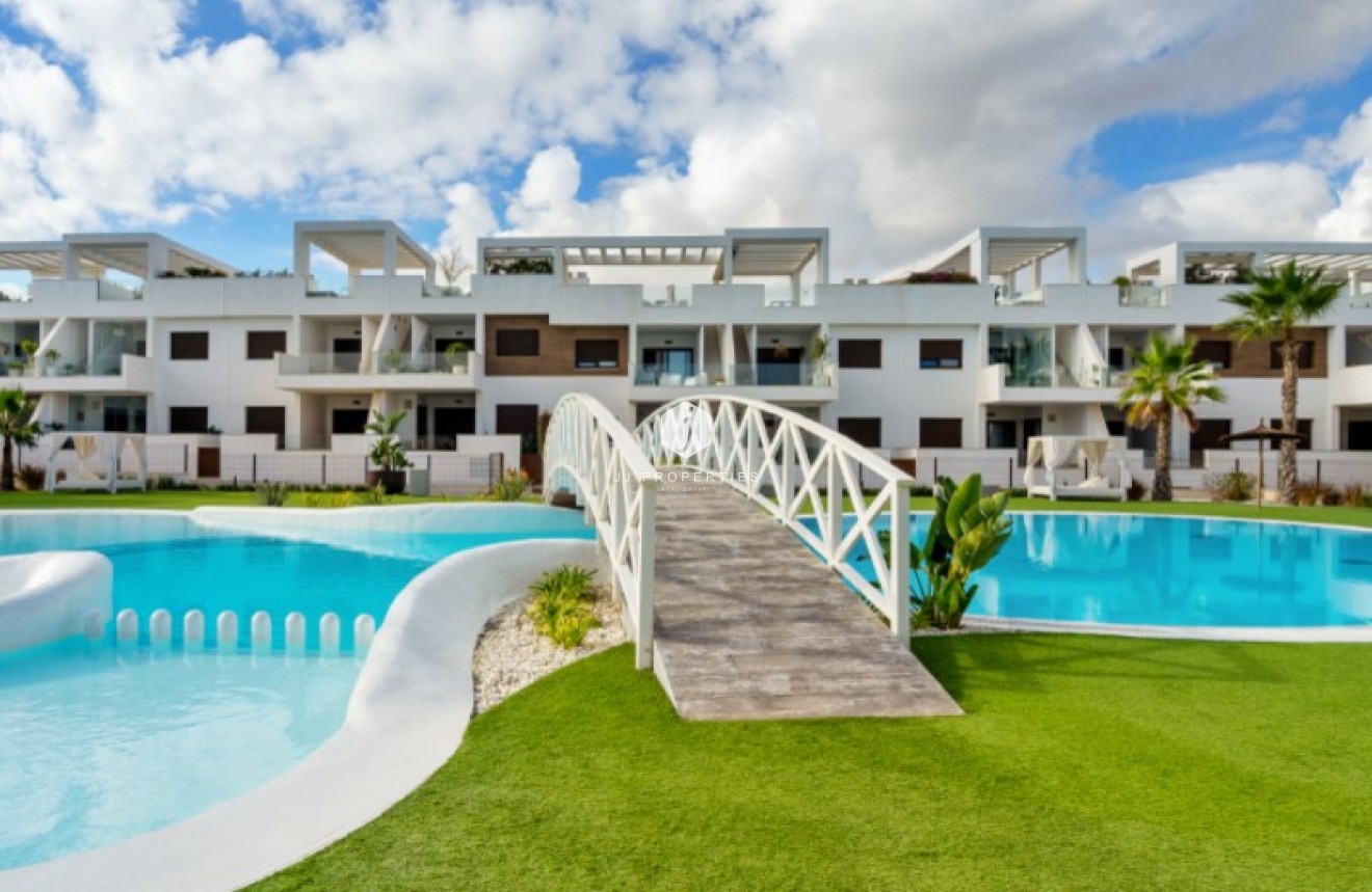 Tweedehands - Villa -
Torrevieja - Costa Blanca