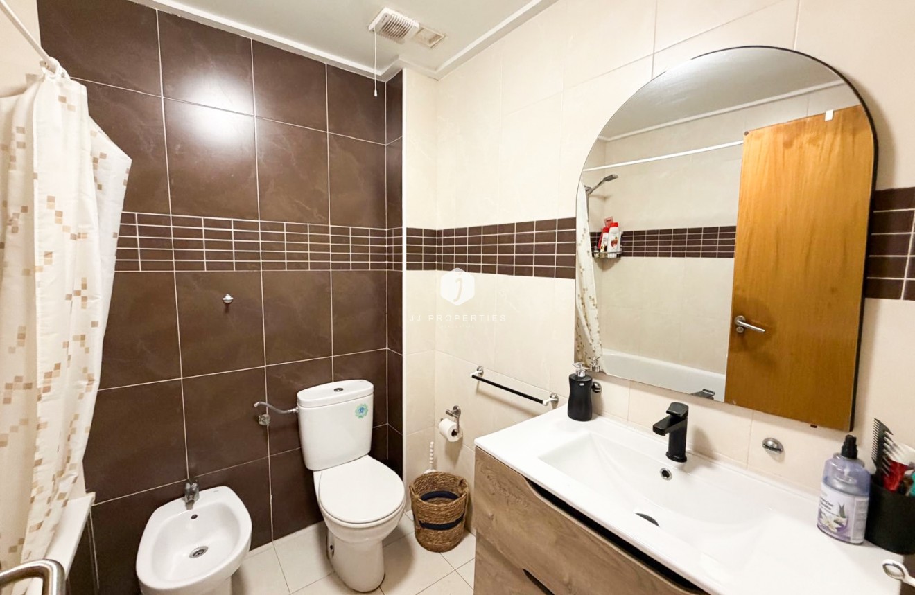 Tweedehands - Appartement / flat -
Torrevieja - Costa Blanca