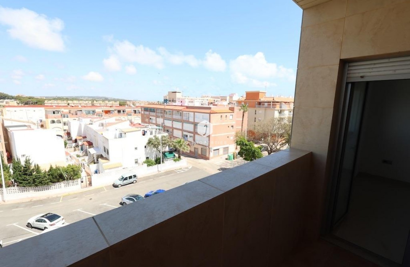 D'occasion - Appartement -
Torrevieja - Costa Blanca