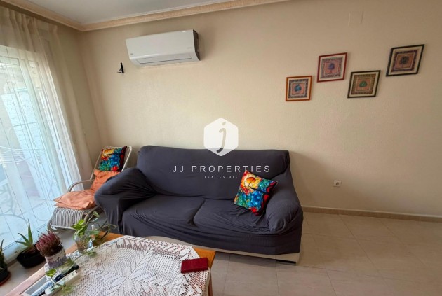 Tweedehands - Appartement / flat -
Torrevieja - Estacion de autobuses