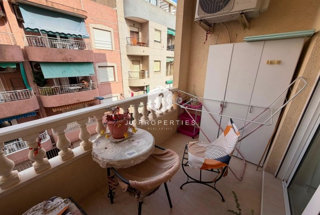 Tweedehands - Appartement / flat -
Torrevieja - Estacion de autobuses