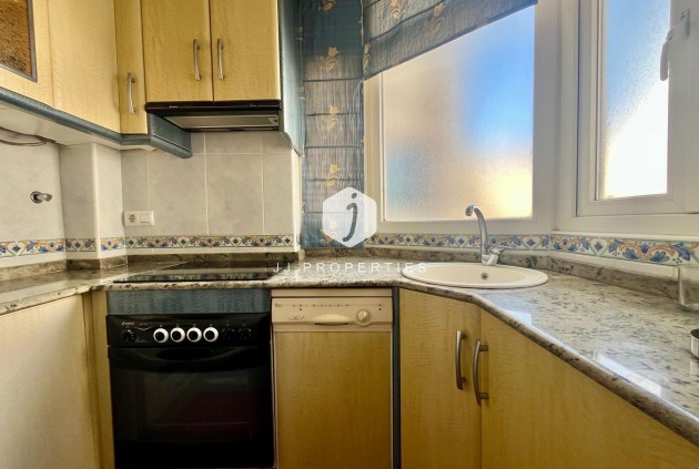 D'occasion - Appartement -
Torrevieja - Centro