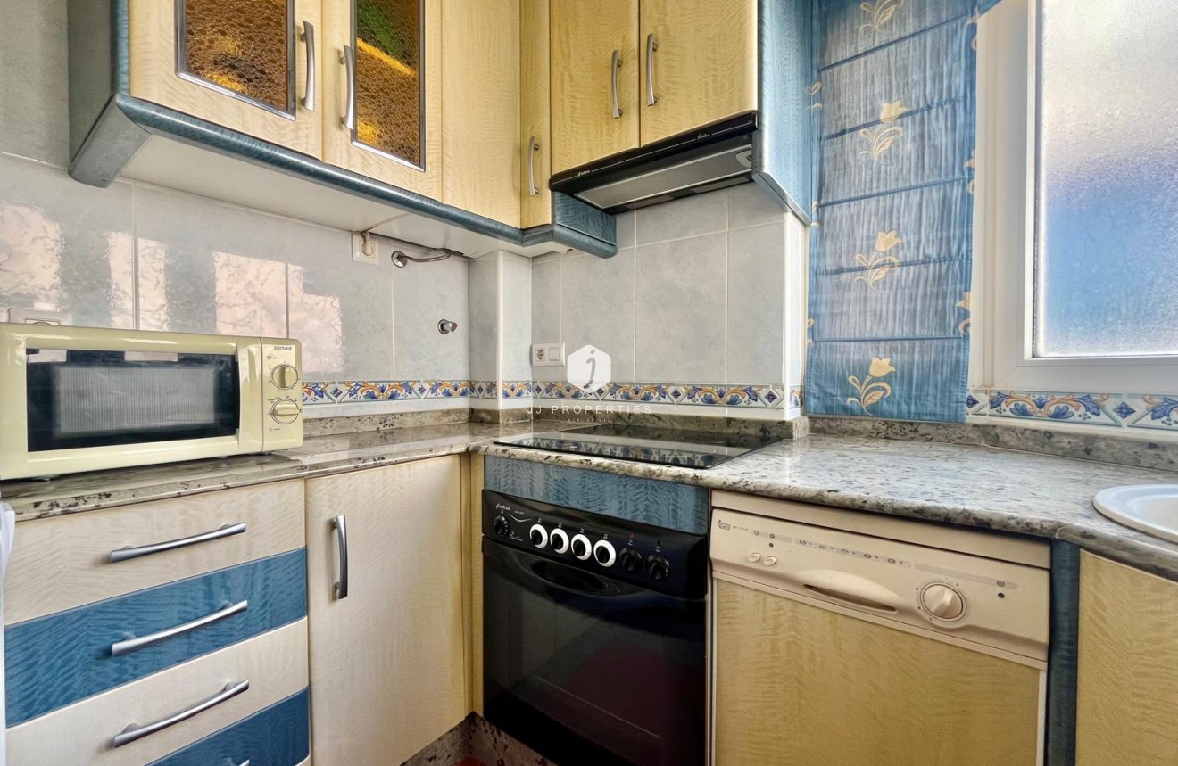 D'occasion - Appartement -
Torrevieja - Centro