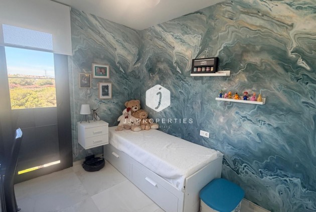 Aus zweiter Hand - Wohnung -
Los Altos - Costa Blanca