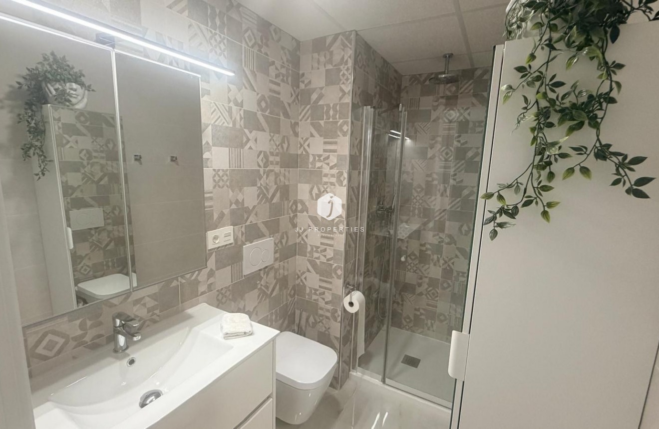 Aus zweiter Hand - Wohnung -
Los Altos - Costa Blanca