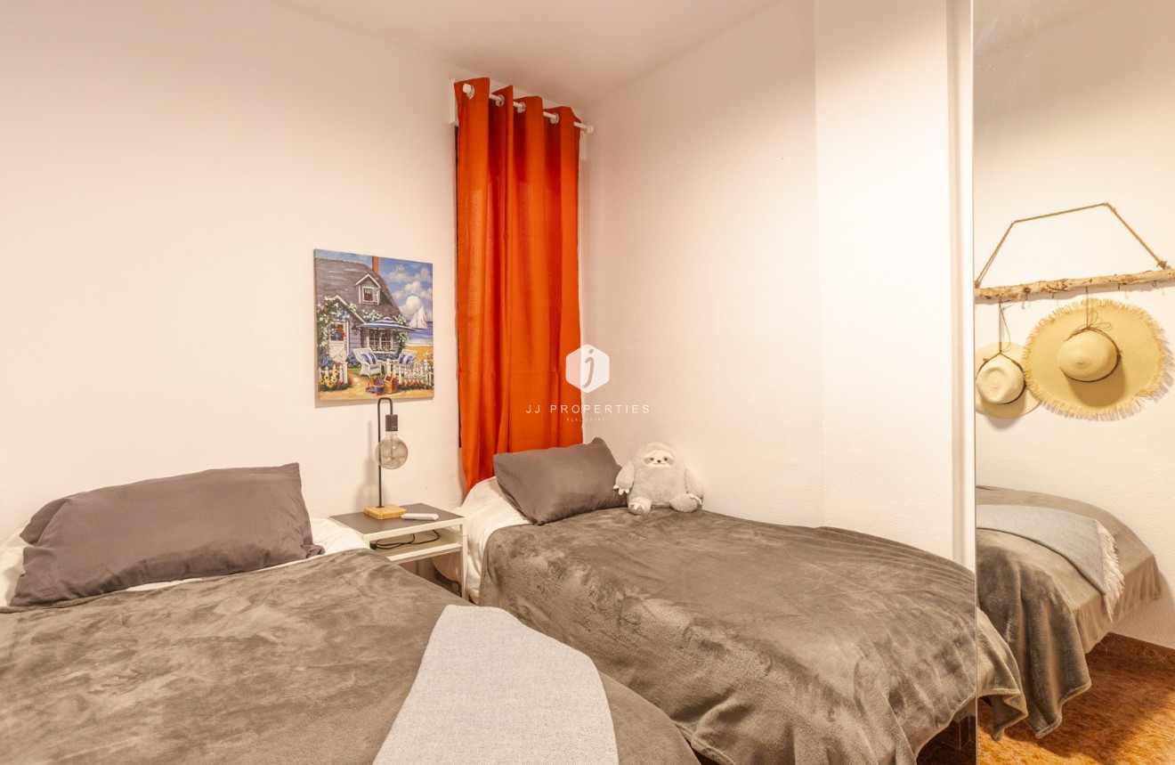 D'occasion - Appartement -
Torrevieja - Costa Blanca