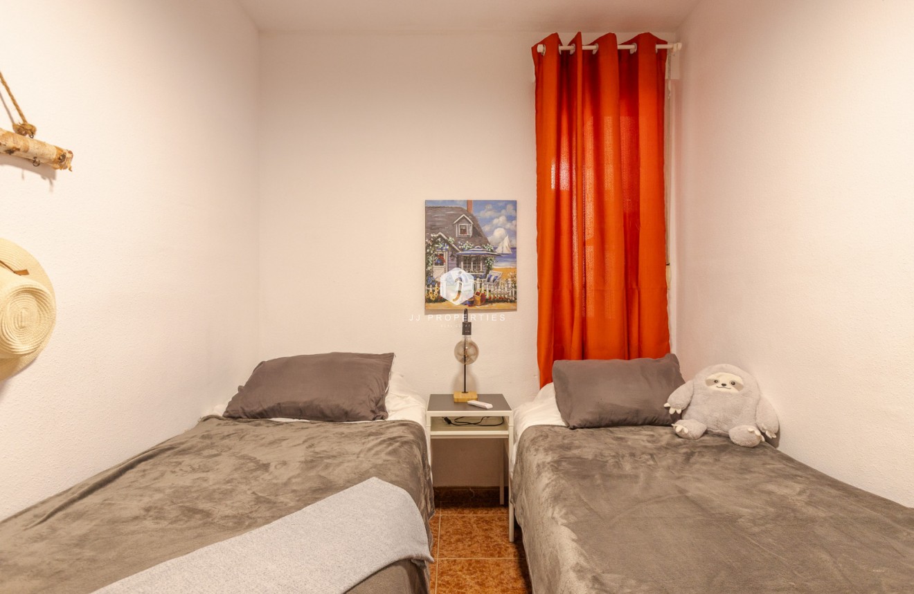 D'occasion - Appartement -
Torrevieja - Costa Blanca