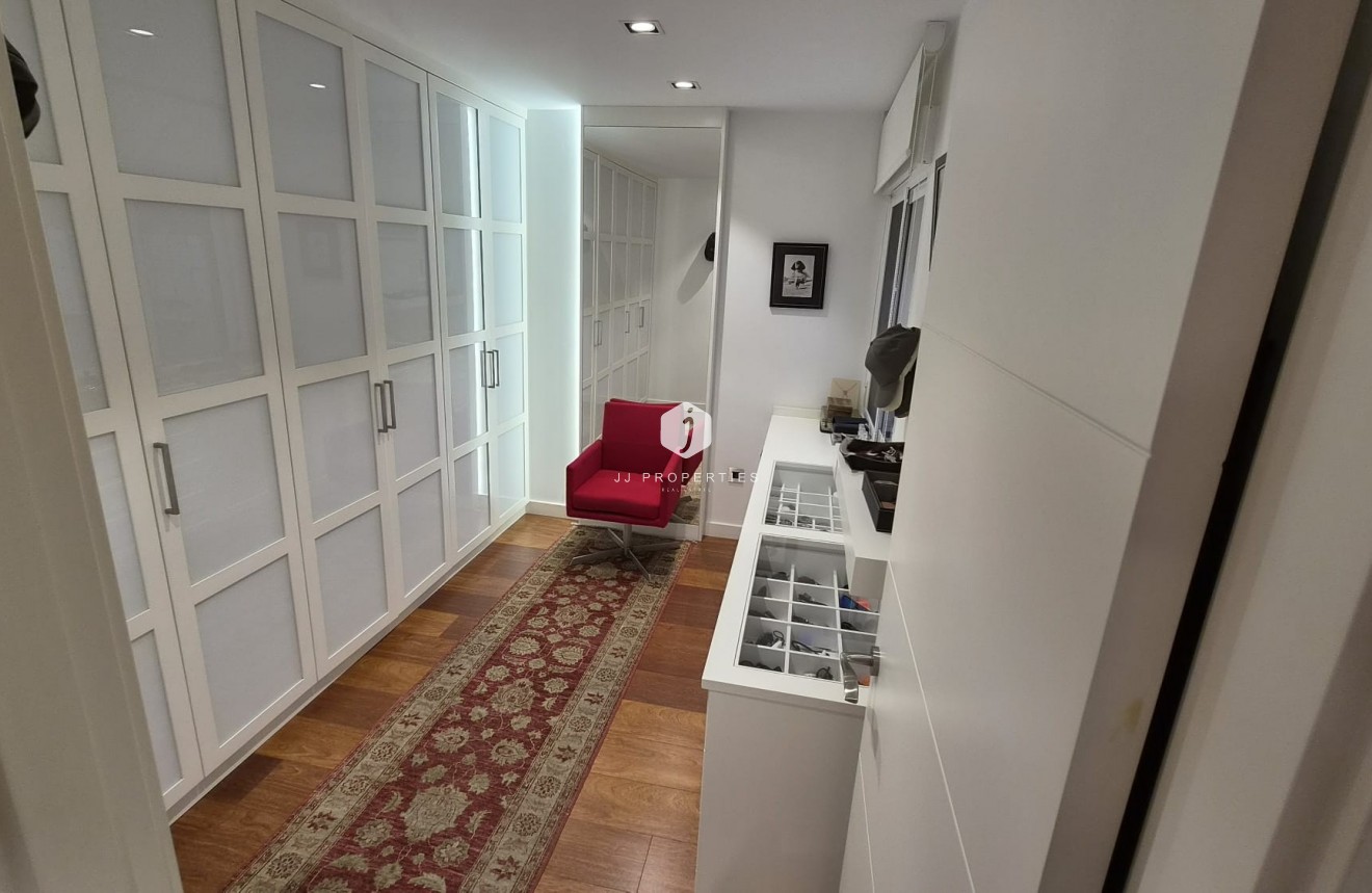 Tweedehands - Appartement / flat -
Torrevieja - Costa Blanca