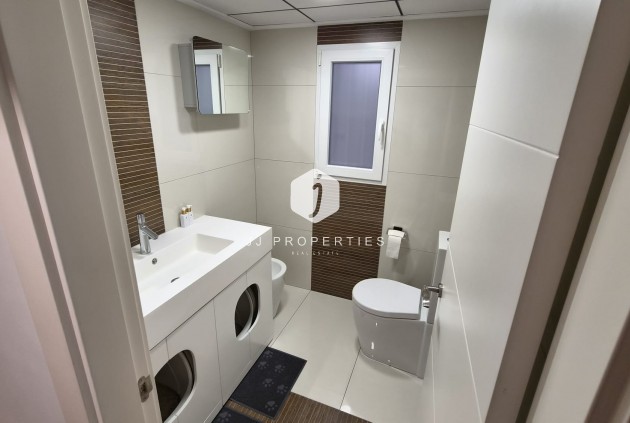 Tweedehands - Appartement / flat -
Torrevieja - Costa Blanca