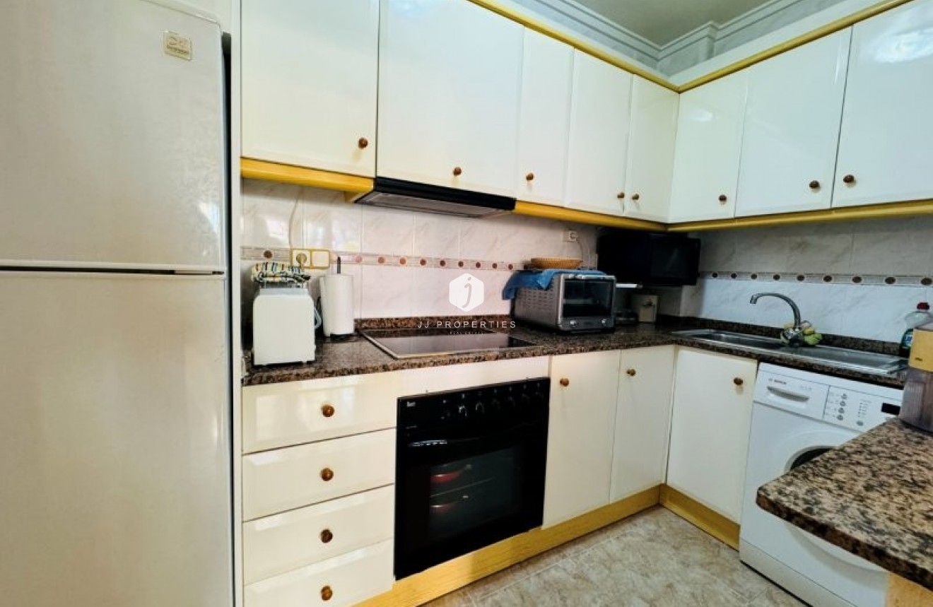 Resale - Apartment / flat -
La Mata - Costa Blanca