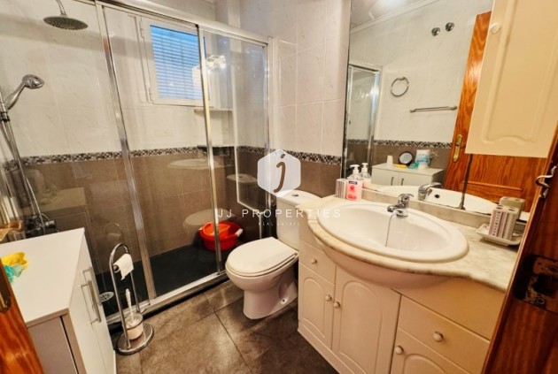 Resale - Apartment / flat -
La Mata - Costa Blanca