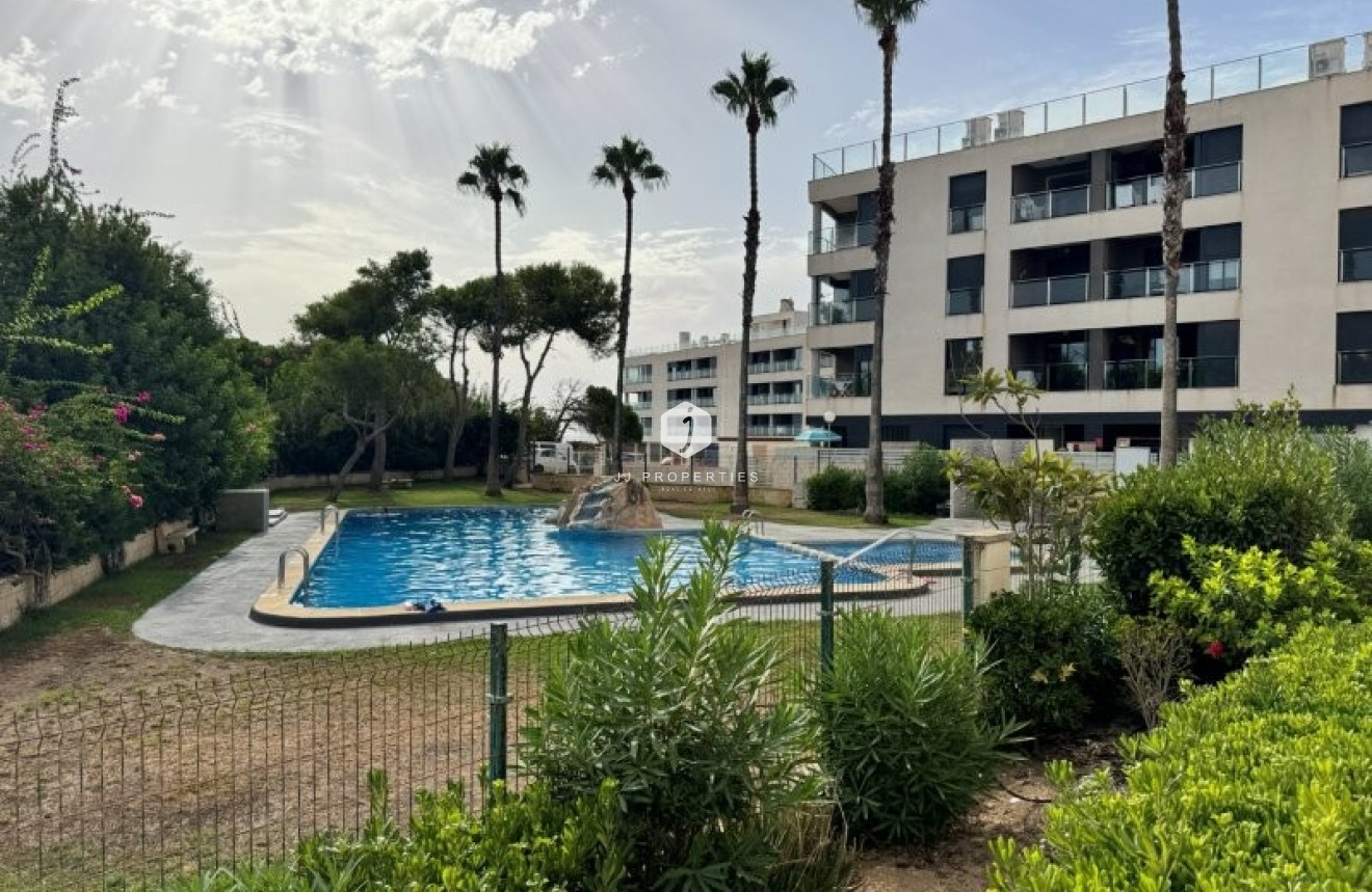 Resale - Apartment / flat -
La Mata - Costa Blanca