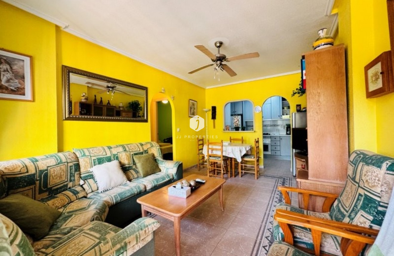 Resale - Apartment / flat -
La Mata - Costa Blanca